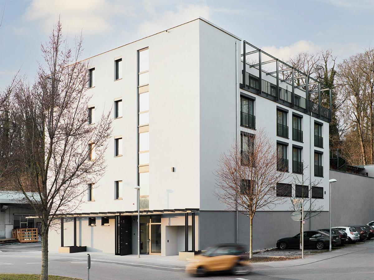 Livisit Bergapartments Щутгарт Екстериор снимка