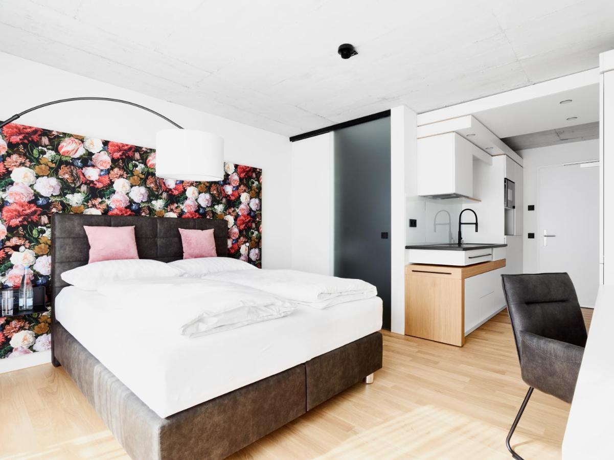 Livisit Bergapartments Щутгарт Екстериор снимка
